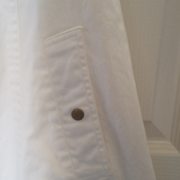 White Dress - Picture 3 of 4